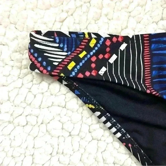 Bar III Geometric Medium Cut Ruched Back Bikini Bathing Suit Bottoms Size L - Picture 4 of 11